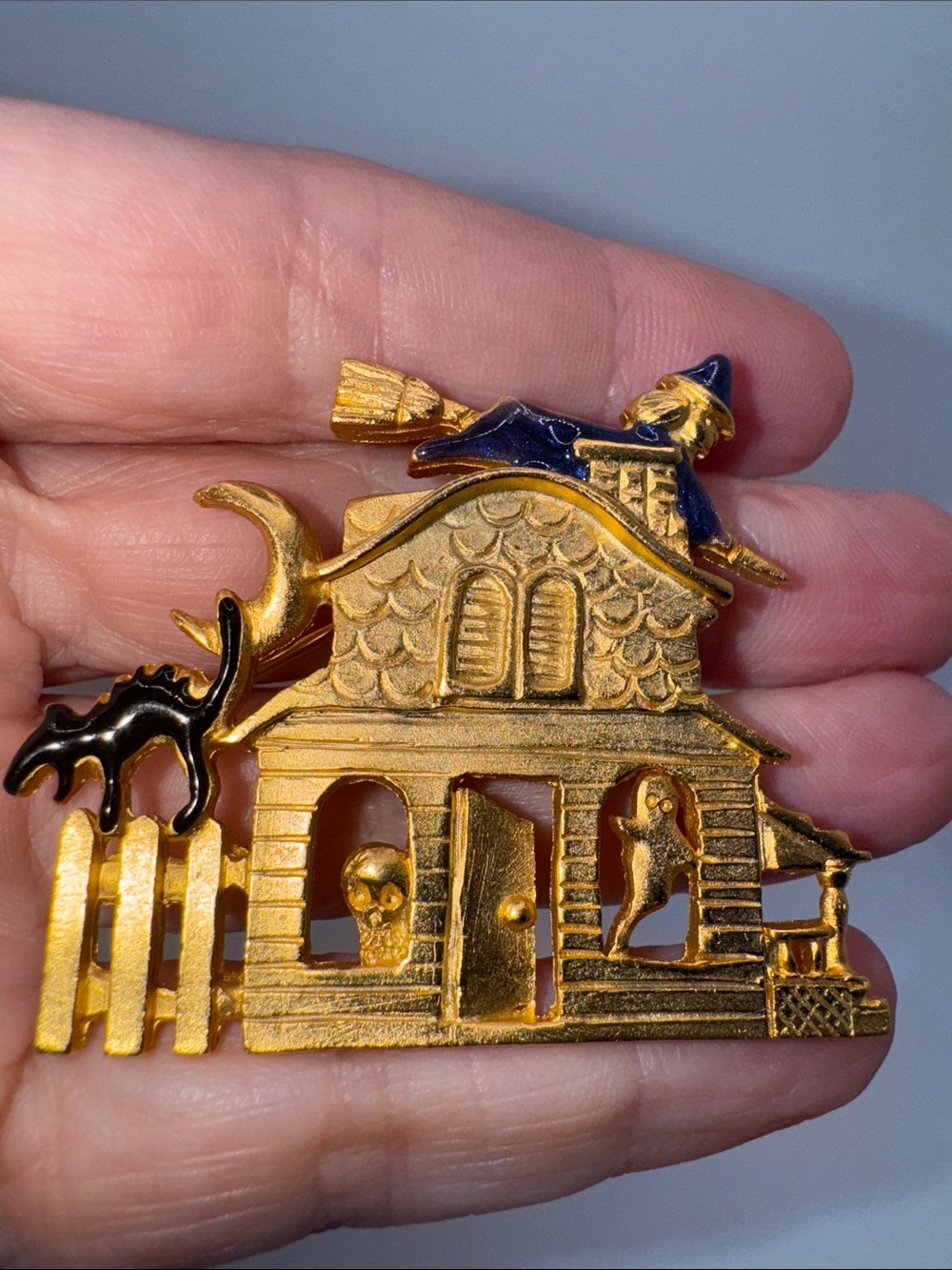 Vintage AAI Halloween House Brooch Pin Gold Tone